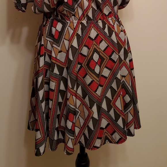 Causal Dress w/mix colors - Picture 3 of 6